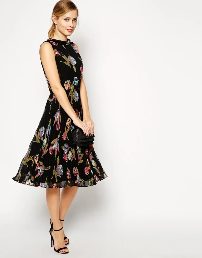 Pleats, Please!