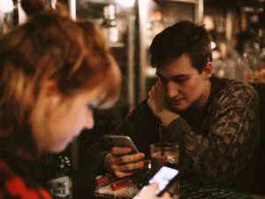 It’s Goin’ Down, I’m Yellin’ “Tinder!”