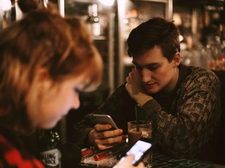 It’s Goin’ Down, I’m Yellin’ “Tinder!”