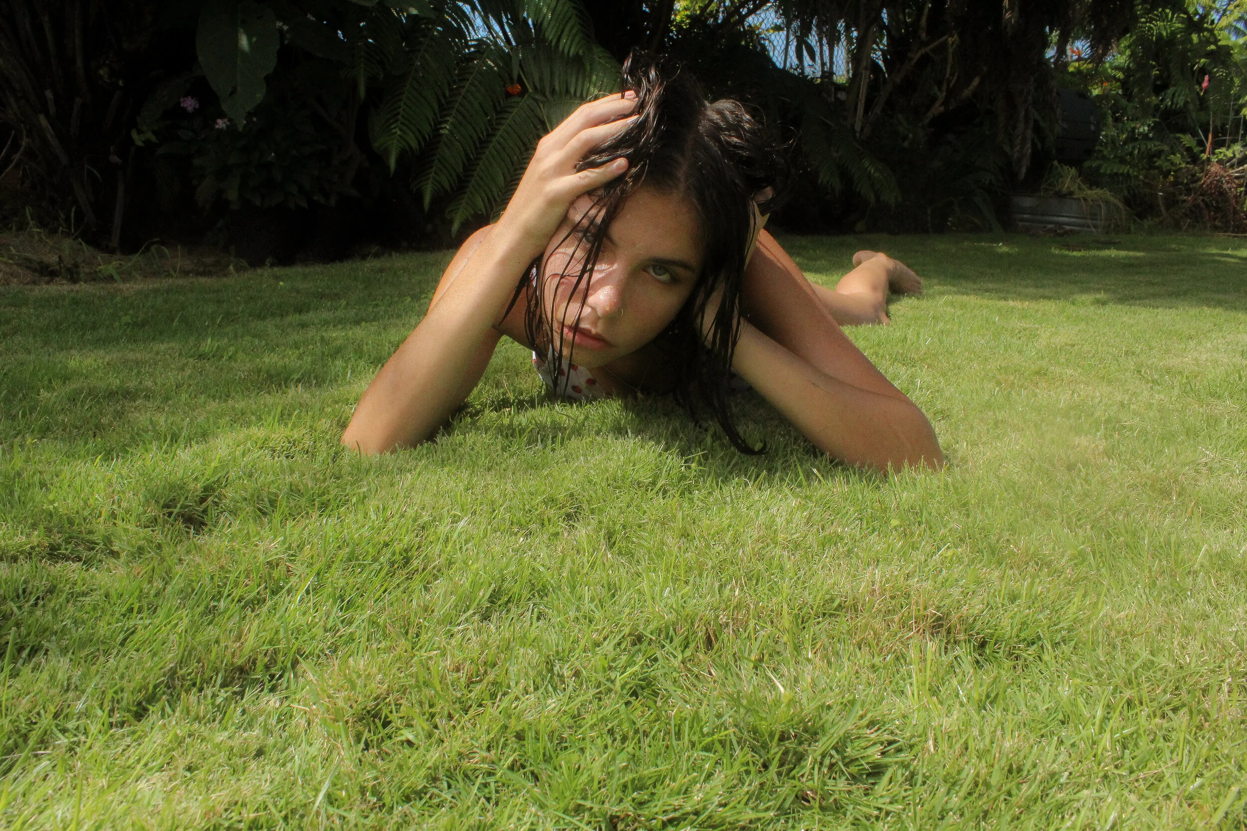   Photographed by Taina Millsap    Modeled by Eloisa De Farias  